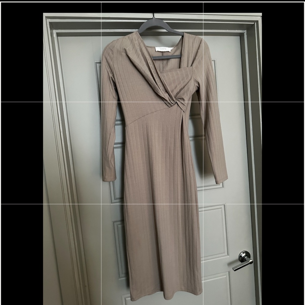 ASTR the Label Midi Dress